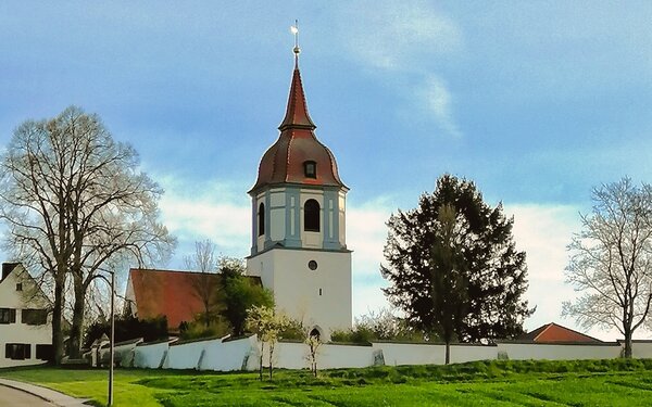 Kirche St. Michael, Foto: TV Fränkisches Seenland