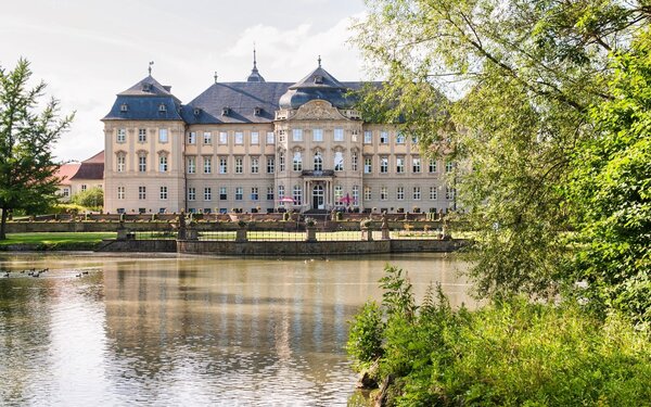 Schloss Werneck mit Blick auf den Parksee, Foto: F.Trykowski