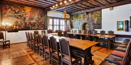 Rathaussitzungssaal, Foto: AHADesign