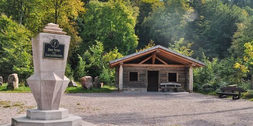 Pollaschdenkmal, Foto: Michael Seiterle, Lizenz: Tourismus Spessart-Mainland