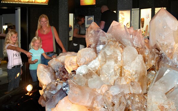 Die größte Kristallgruppe der Welt, Foto: Scholz GmbH