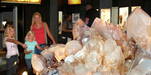 Die größte Kristallgruppe der Welt, Foto: Scholz GmbH