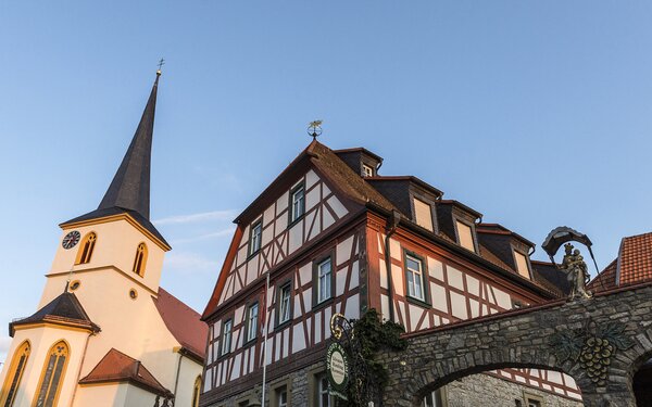 St. Johannes der Täufer, Foto: Peter von Felbert, Lizenz: erlebe.bayern