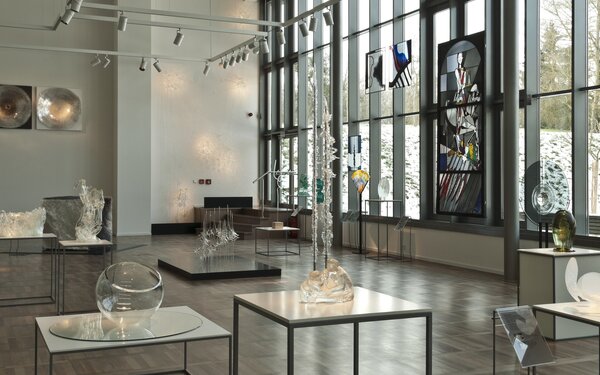Beeindruckende Glaskunst im Europäischen Museum für Glas