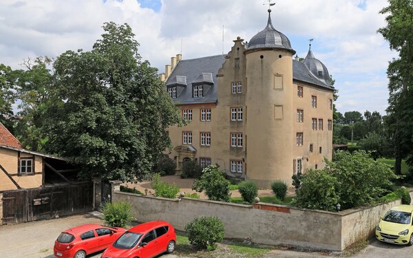 Schloss Mainsondheim, Foto: Uwe Miethe, Lizenz: DB AG