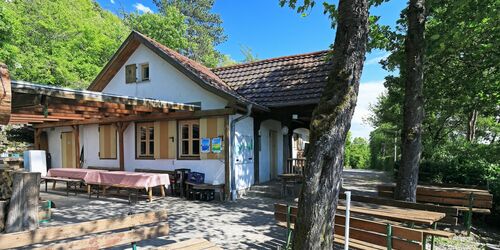 Die Faltes-Hütte am Kalbenstein, Foto: Uwe Miethe, Lizenz: DB
