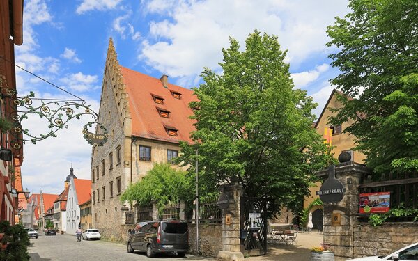 Das Schloss Sommerhausen, Foto: Uwe Miethe, Lizenz: DB