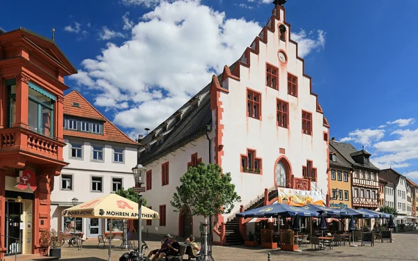Historisches Rathaus Karlstadt, Foto: Uwe Miethe, Lizenz: DB