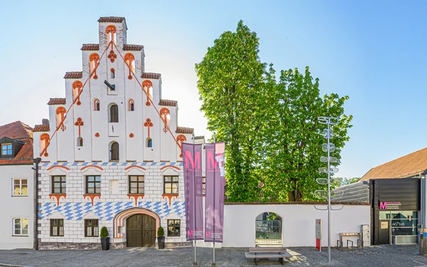 Herzogsburg Dingolfing, Foto: Daxl-Eiglsperger