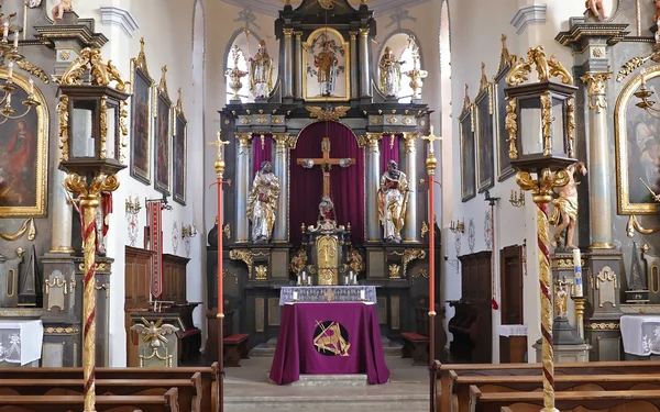 Hauptaltar in der Kirche St. Laurentius in Altenbanz, Foto: Störfix, Wikipedia, CC BY-SA