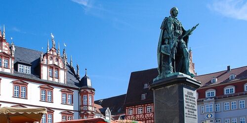 marktplatz-coburg-mit-wochenmarkt-c-coburg-marketing