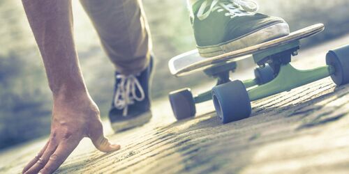 Skateboard mit Skateboarder