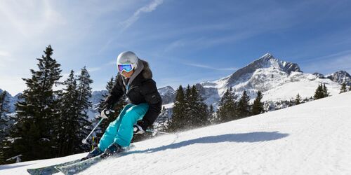 Garmisch-Partenkirchen Ski Resort: Zugspitze and Garmisch-Classic